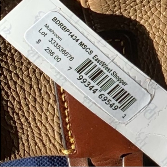 👜LIKE NEW👜 Dooney & Bourke Florentine East/West Shopper in Mushroom - Picture 9 of 9